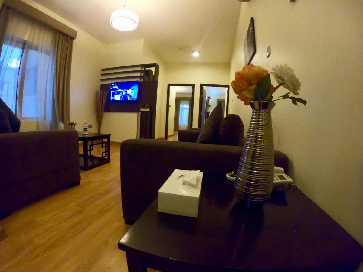 מוסקט Weekend Hotel & Apartments מראה חיצוני תמונה