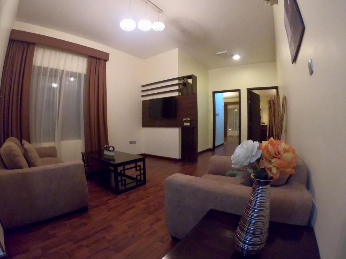 מוסקט Weekend Hotel & Apartments מראה חיצוני תמונה