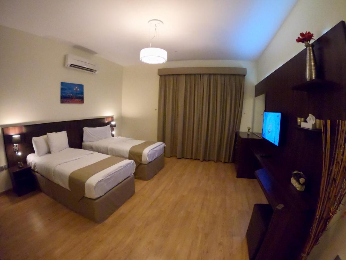 מוסקט Weekend Hotel & Apartments מראה חיצוני תמונה