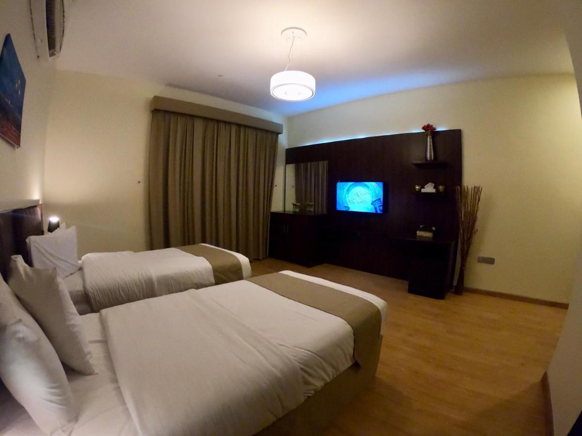 מוסקט Weekend Hotel & Apartments מראה חיצוני תמונה