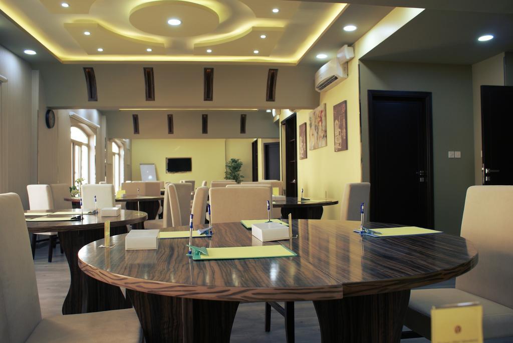 מוסקט Weekend Hotel & Apartments מראה חיצוני תמונה