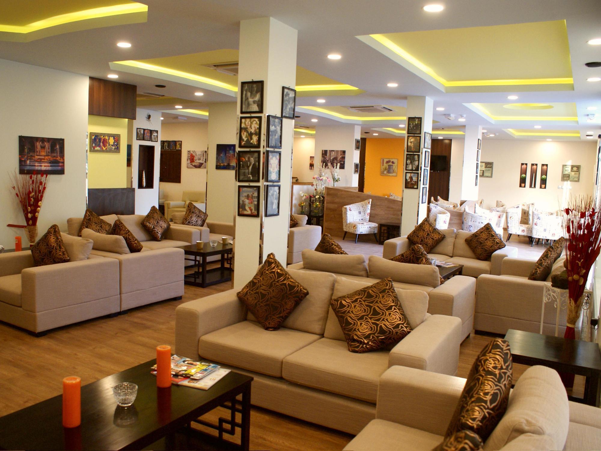 מוסקט Weekend Hotel & Apartments מראה חיצוני תמונה