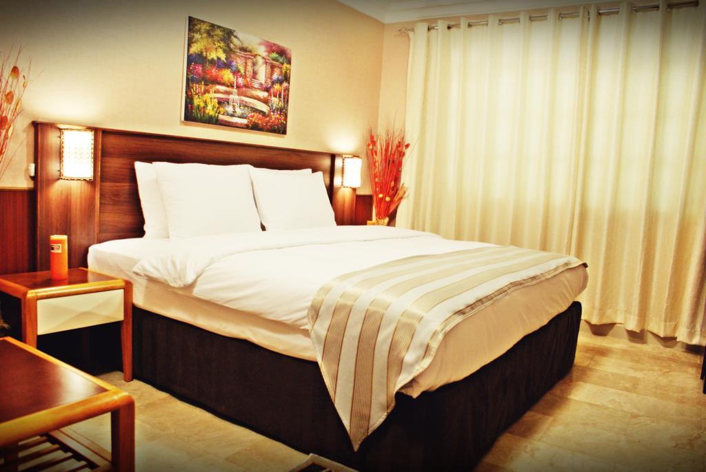 מוסקט Weekend Hotel & Apartments מראה חיצוני תמונה