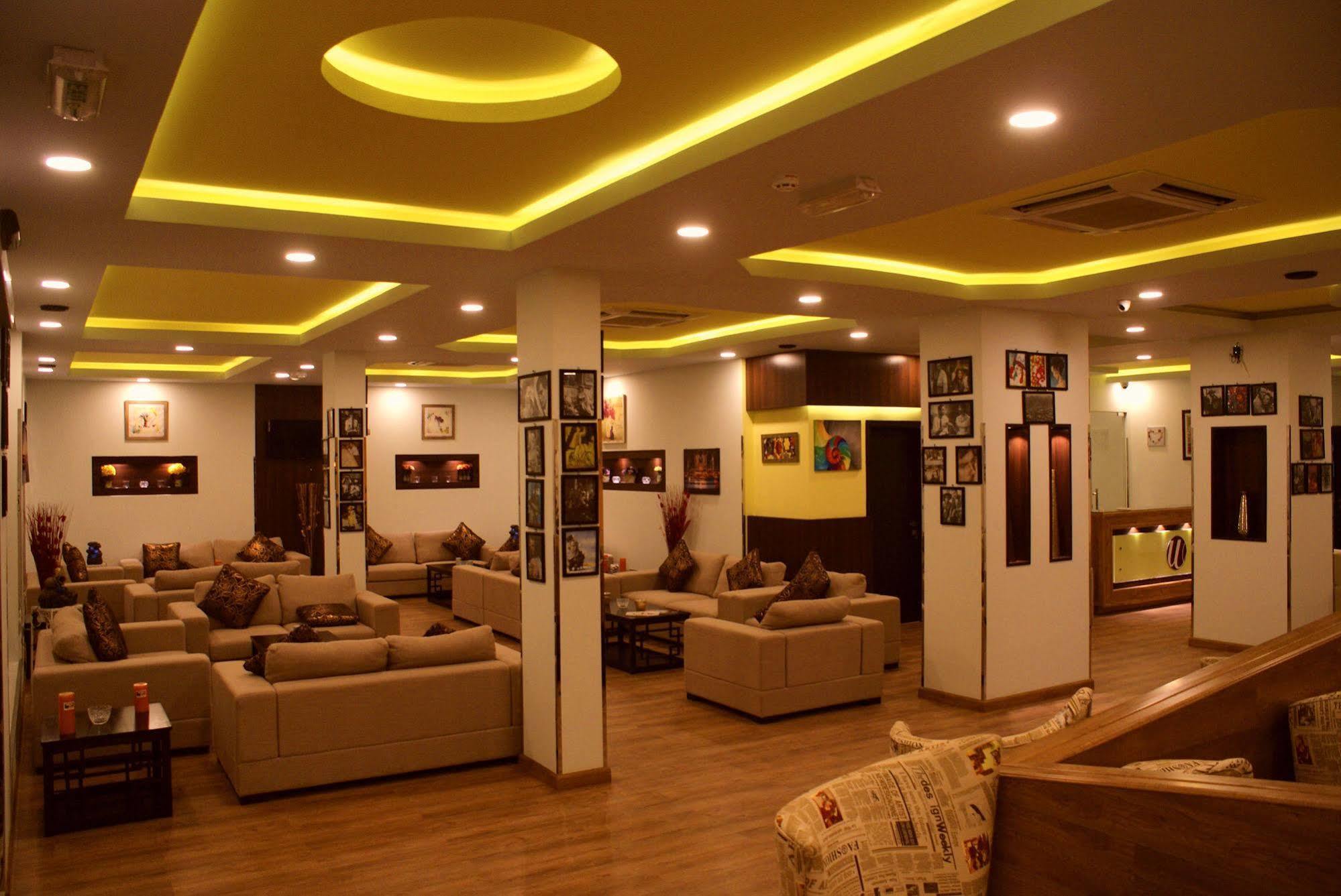 מוסקט Weekend Hotel & Apartments מראה חיצוני תמונה
