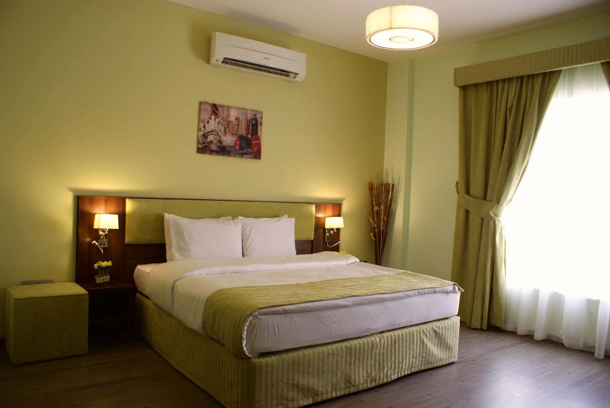 מוסקט Weekend Hotel & Apartments מראה חיצוני תמונה