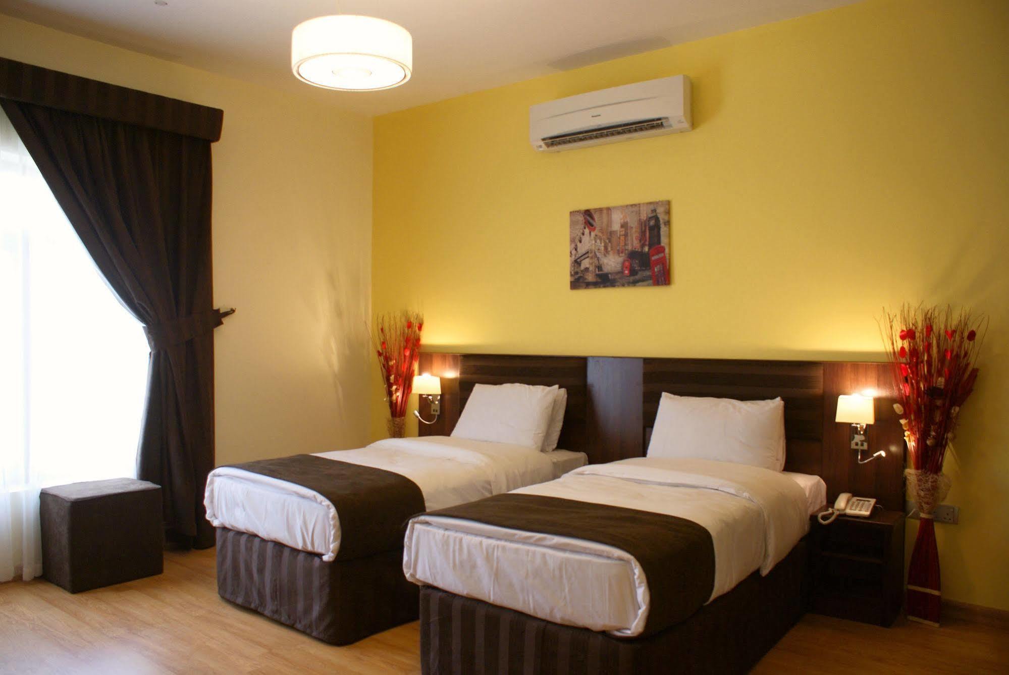 מוסקט Weekend Hotel & Apartments מראה חיצוני תמונה