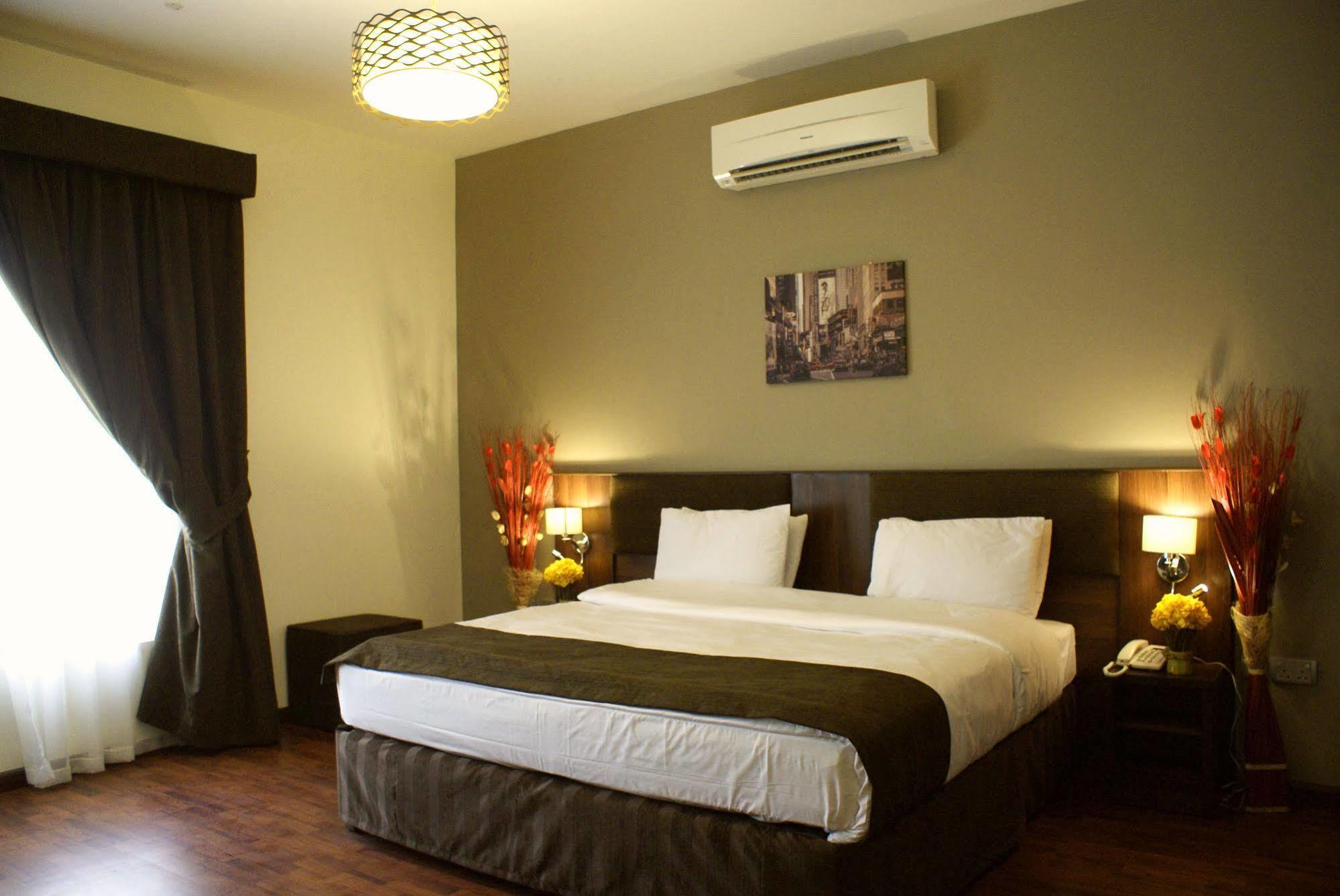 מוסקט Weekend Hotel & Apartments מראה חיצוני תמונה