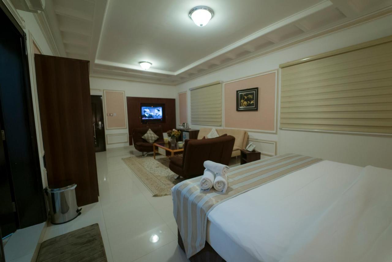 מוסקט Weekend Hotel & Apartments מראה חיצוני תמונה